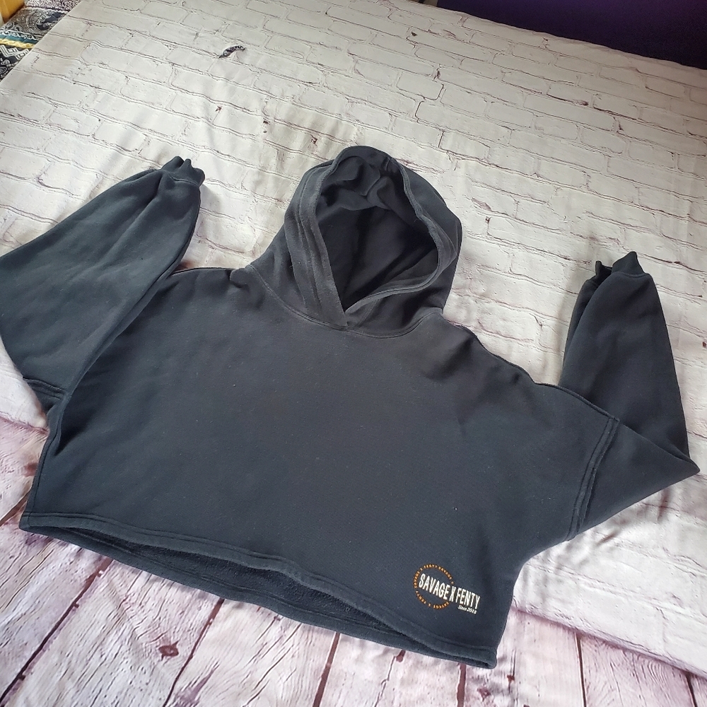 Savage X Fenty Crop Black Hoodie Sweatshirt Oversized Preppy Rock Festival Mediu